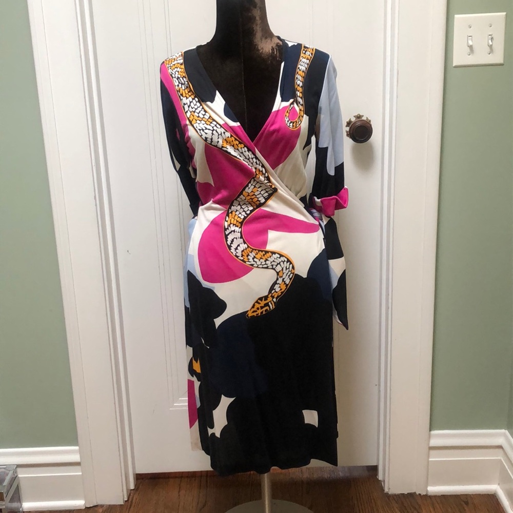 Diane Von Furstenberg Famous Wrap Dress 10 NWOT